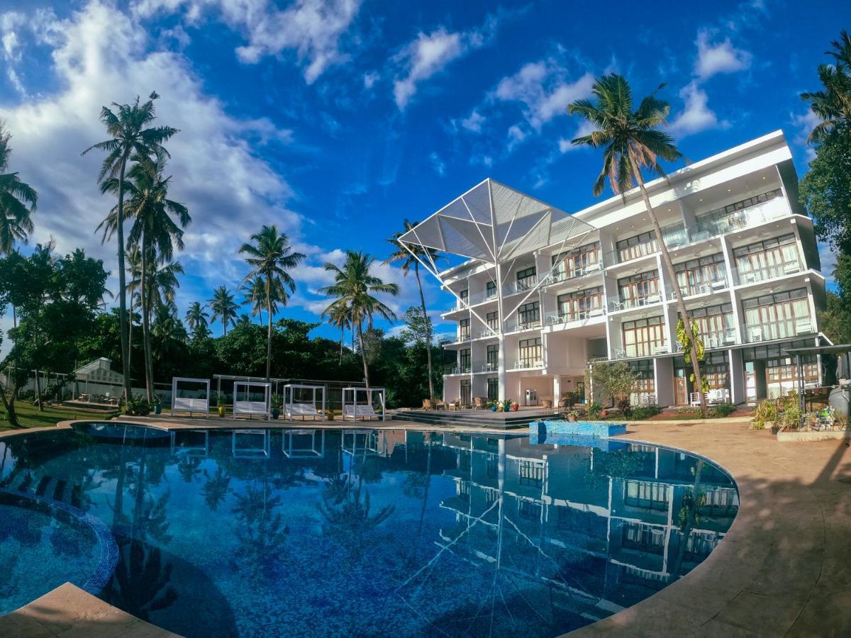 Elixir Cliff Beach Resort And Spa Varkala Exteriör bild