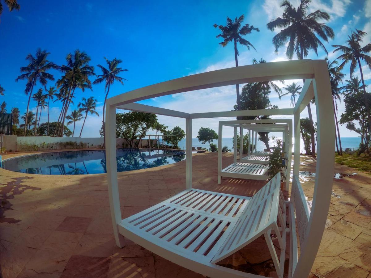 Elixir Cliff Beach Resort And Spa Varkala Exteriör bild