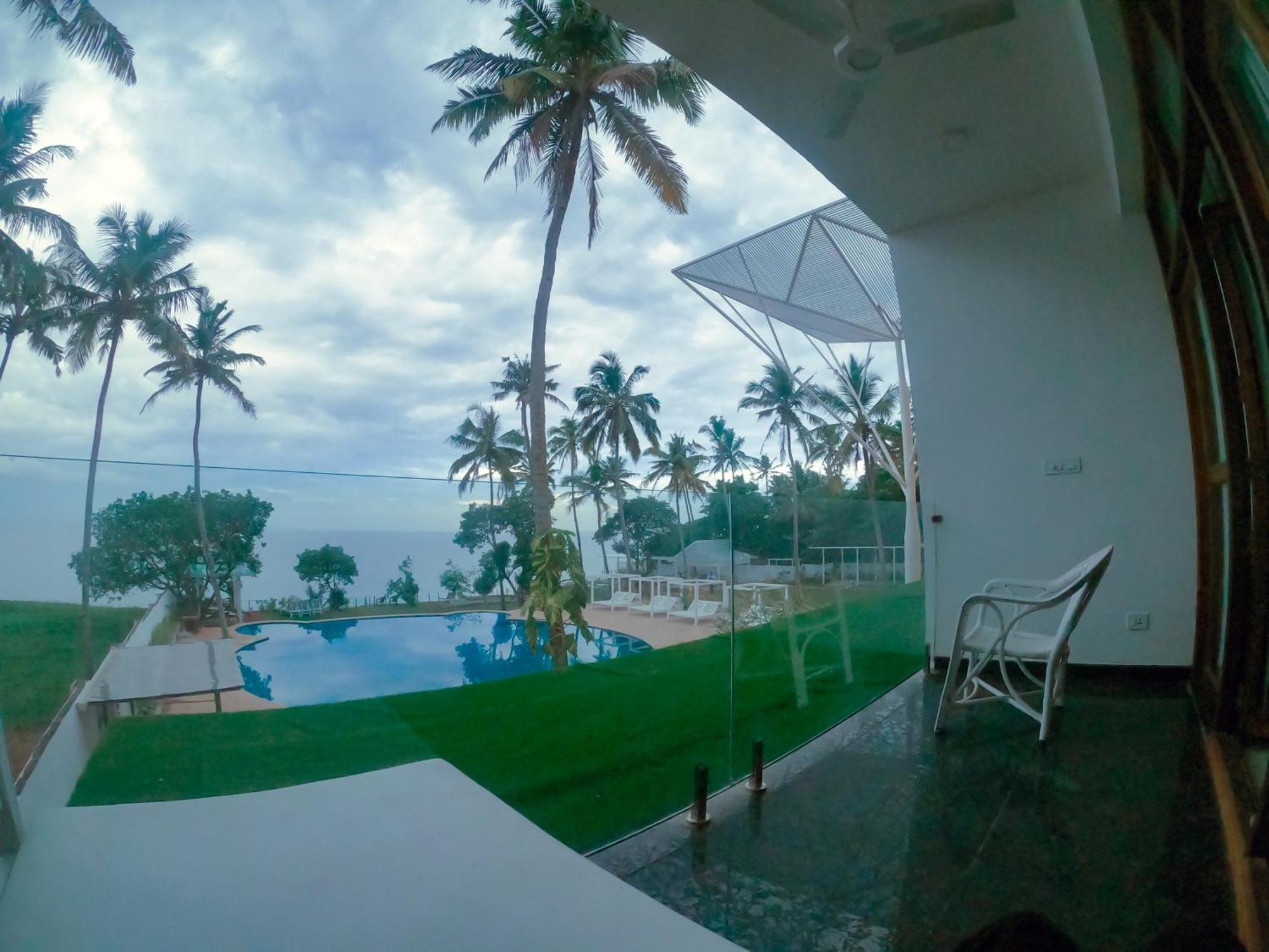 Elixir Cliff Beach Resort And Spa Varkala Exteriör bild
