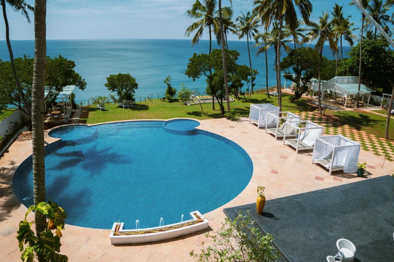 Elixir Cliff Beach Resort And Spa Varkala Exteriör bild
