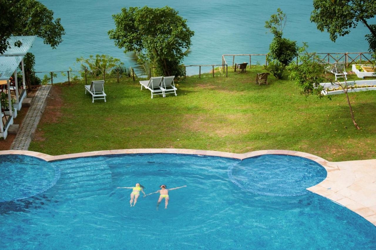 Elixir Cliff Beach Resort And Spa Varkala Exteriör bild
